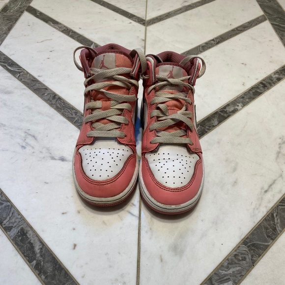 Nike Pink/White Air Jordan 1 Mid - Girls size 4.5Y - Picture 1 of 4